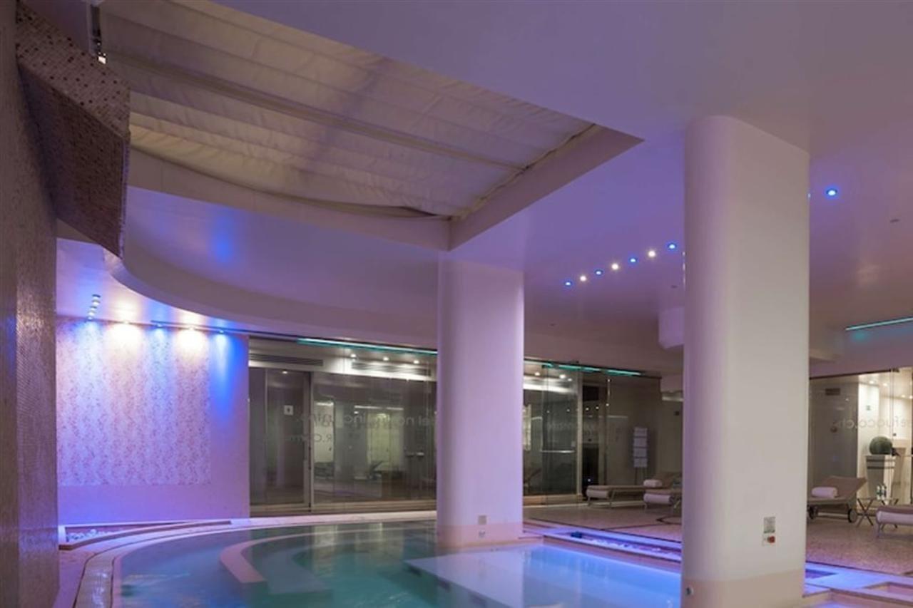 Hilton Florence Metropole Esterno foto