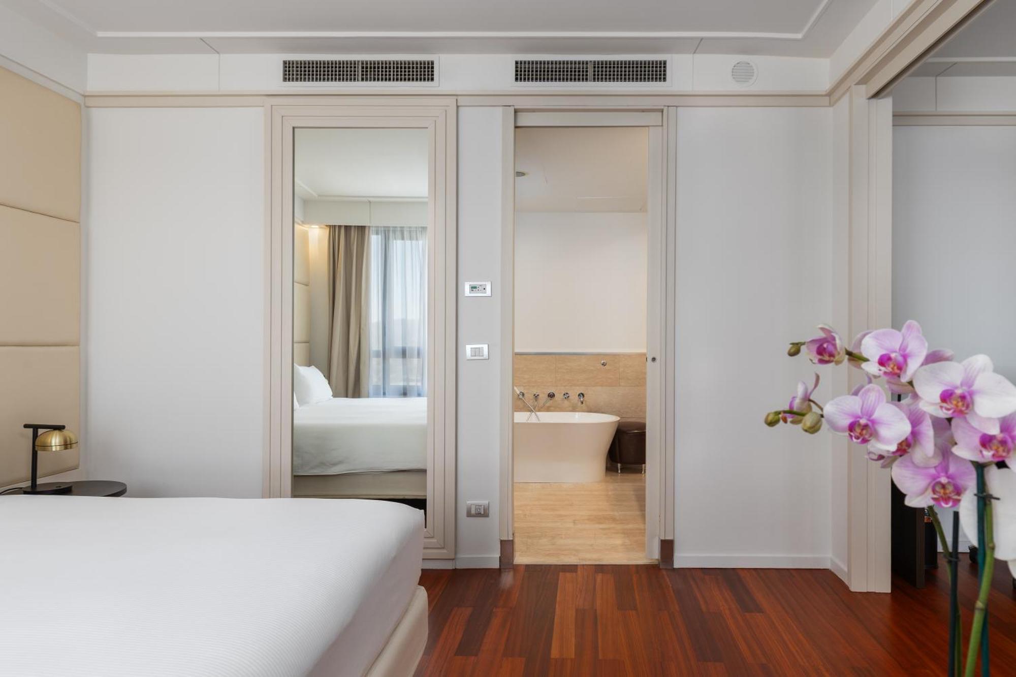 Hilton Florence Metropole Esterno foto